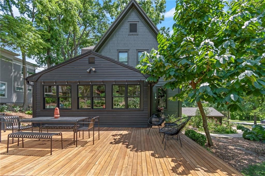 448 E Mississippi Street — photo 31