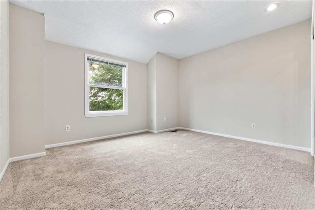13942 W 113th Street — photo 28