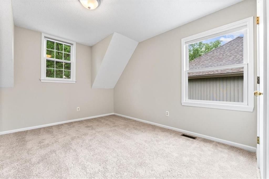 13942 W 113th Street — photo 32