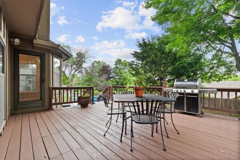 13942 W 113th Street — photo 39