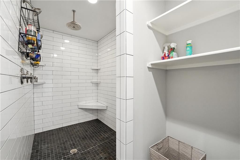 2413 NE 112th Street — photo 29