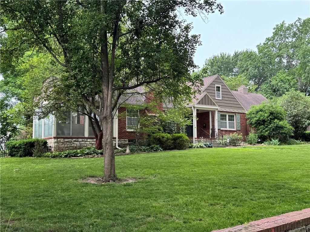 801 E Manor Road — photo 3