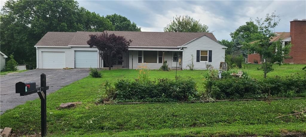 411 Wollard Boulevard — photo 2