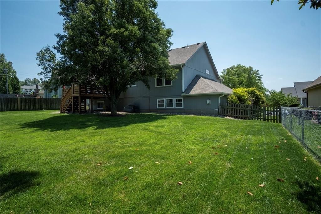 303 Shoreview Drive — photo 42