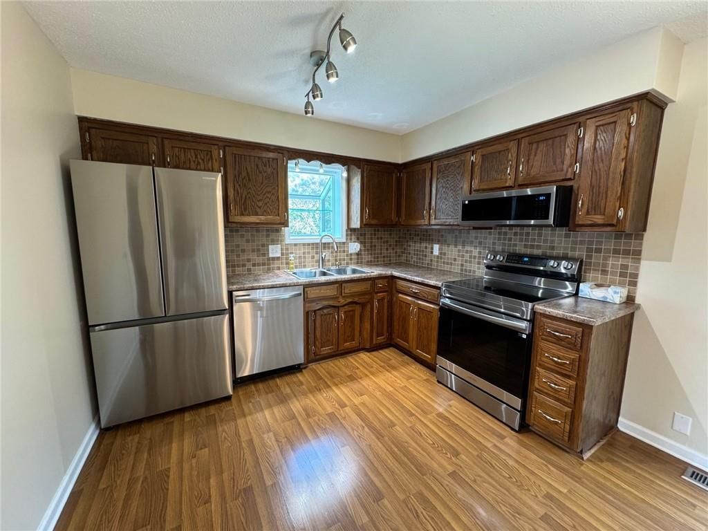 808 Britany Drive — photo 13