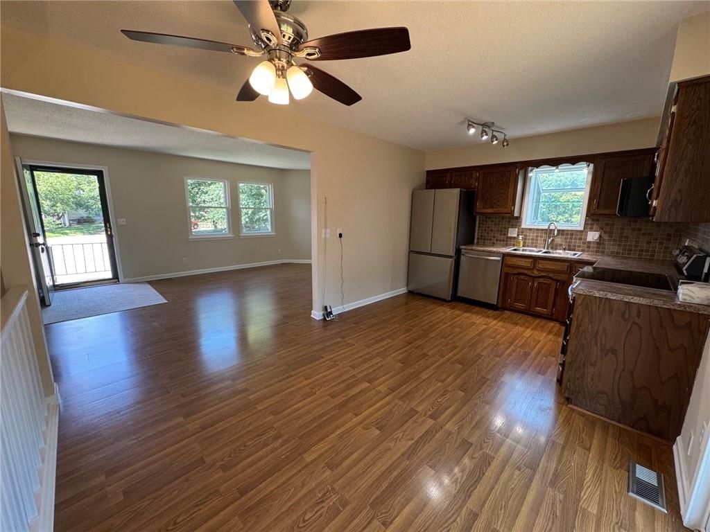 808 Britany Drive — photo 18