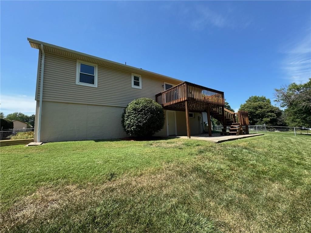 808 Britany Drive — photo 9