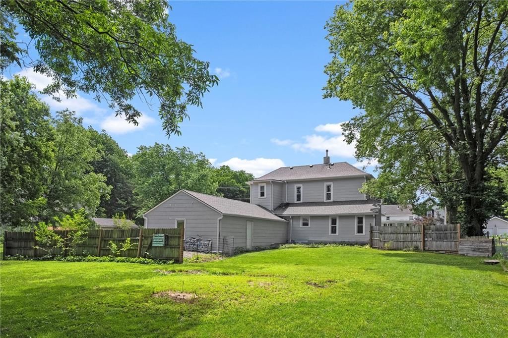 314 E Nichols Street — photo 33
