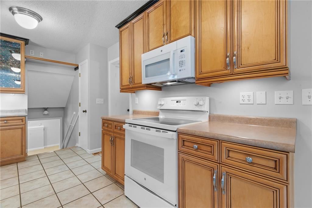 10314 Hauser Street — photo 10