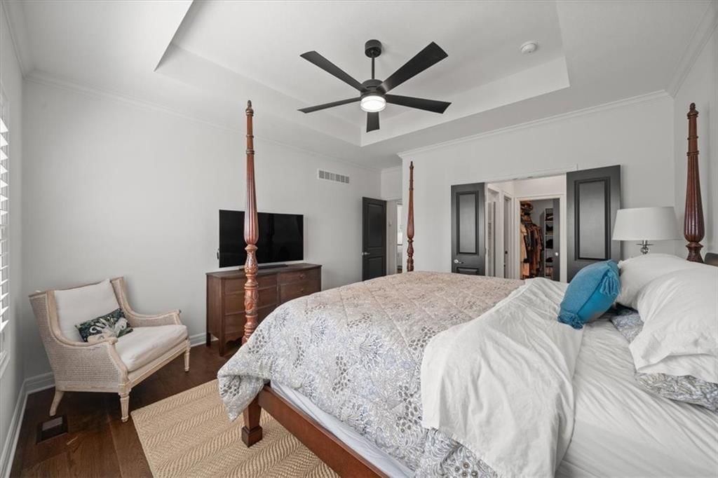10709 N Bell Street — photo 16