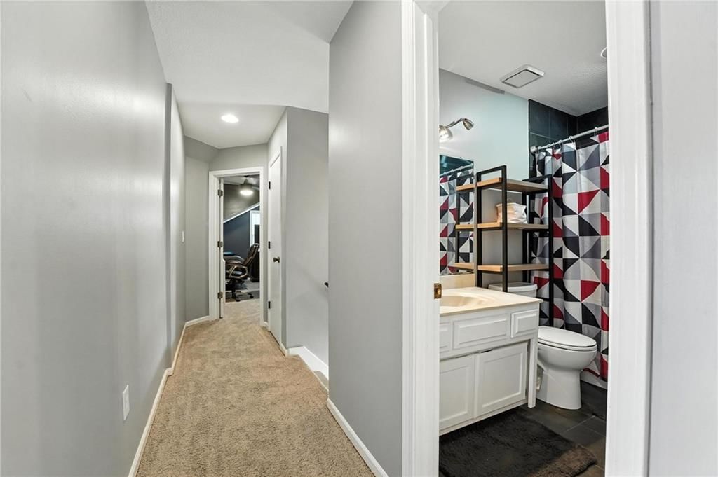 Photo 20 of 40 - 16116 W 126th Street