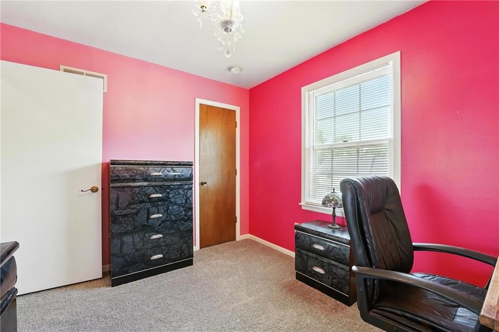 Photo 27 of 40 - 16116 W 126th Street