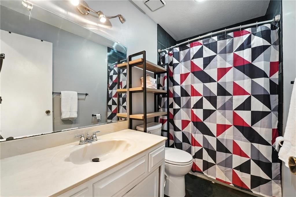 Photo 29 of 40 - 16116 W 126th Street