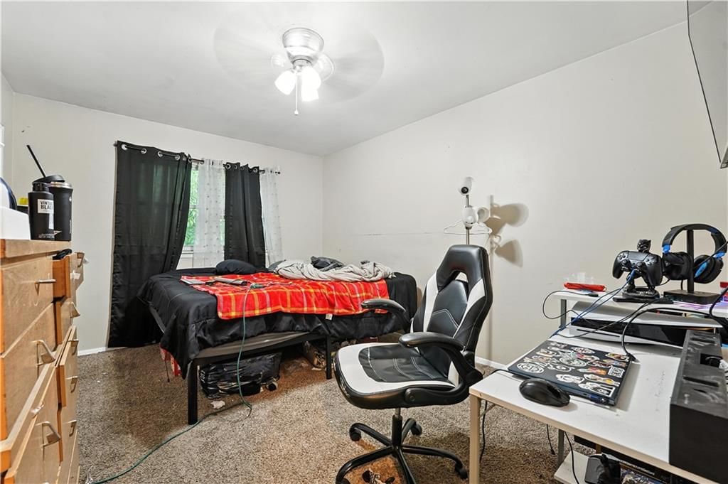 5709-5711 NW Hillside Drive — photo 9