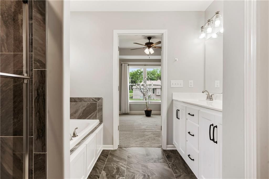 4002 NE 79th Terrace — photo 17