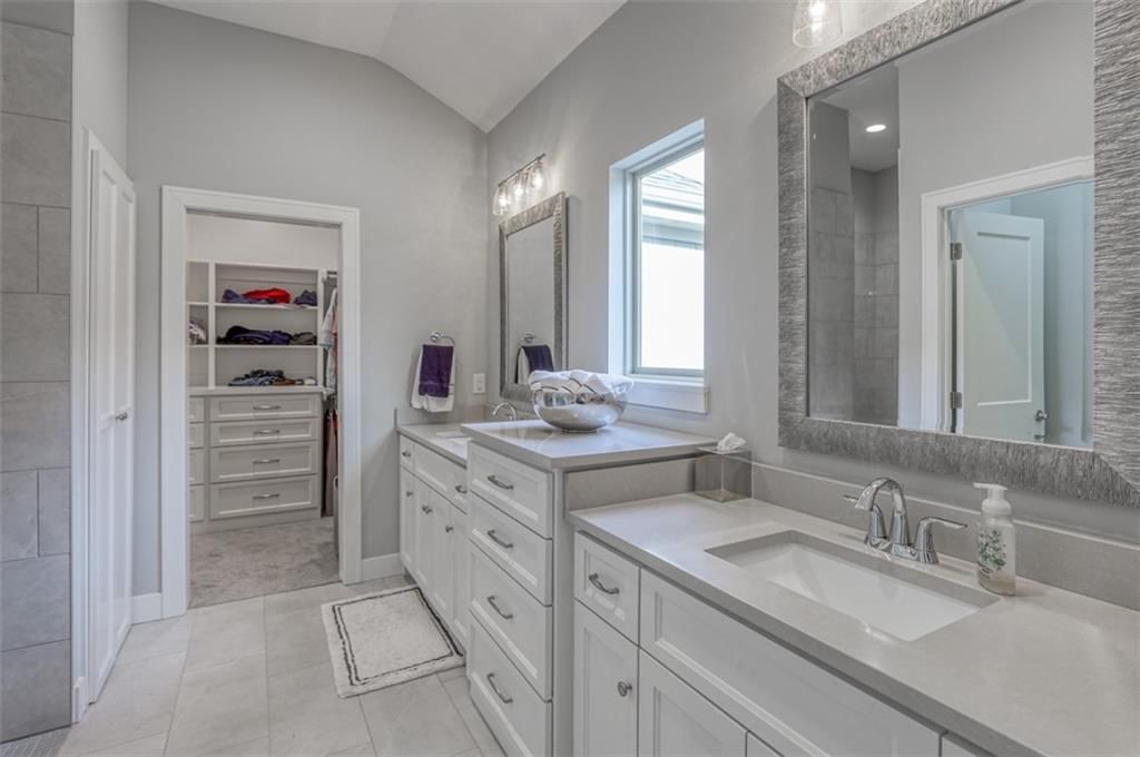 13837 Westgate Street, Overland Park