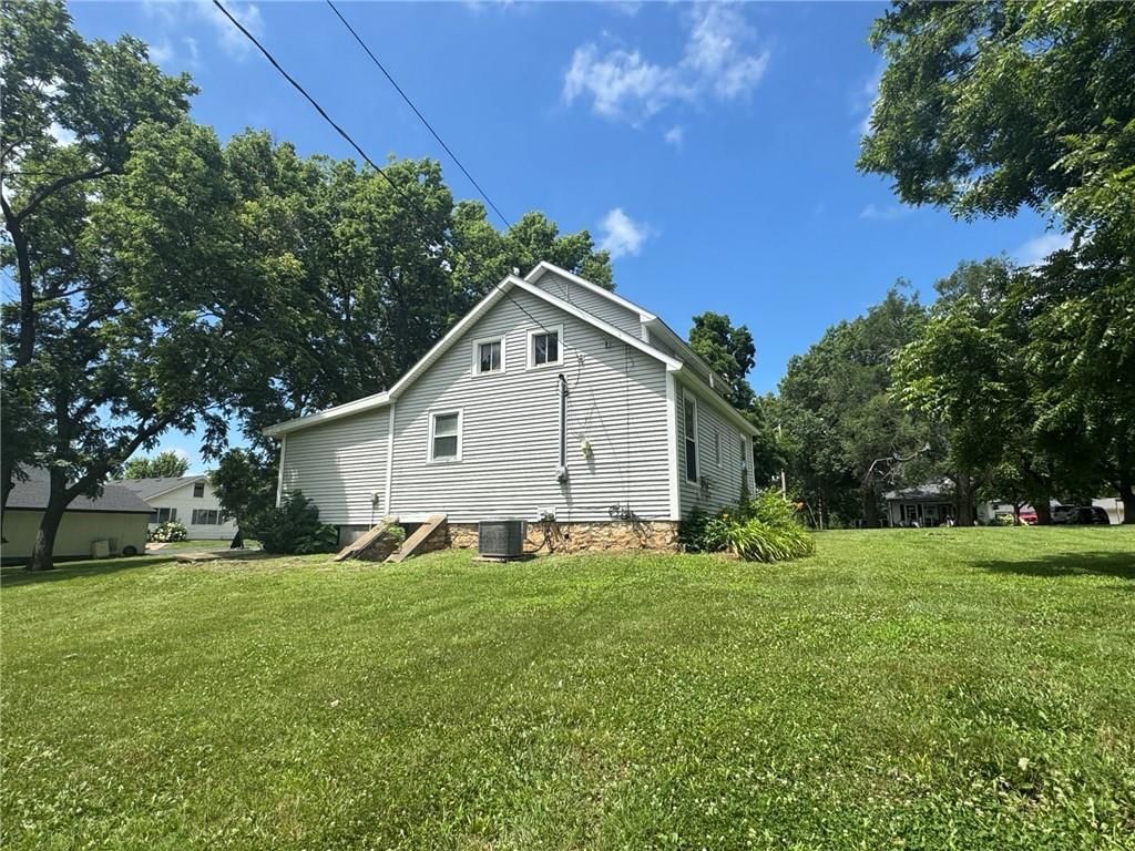 925 Frazier Street — photo 31