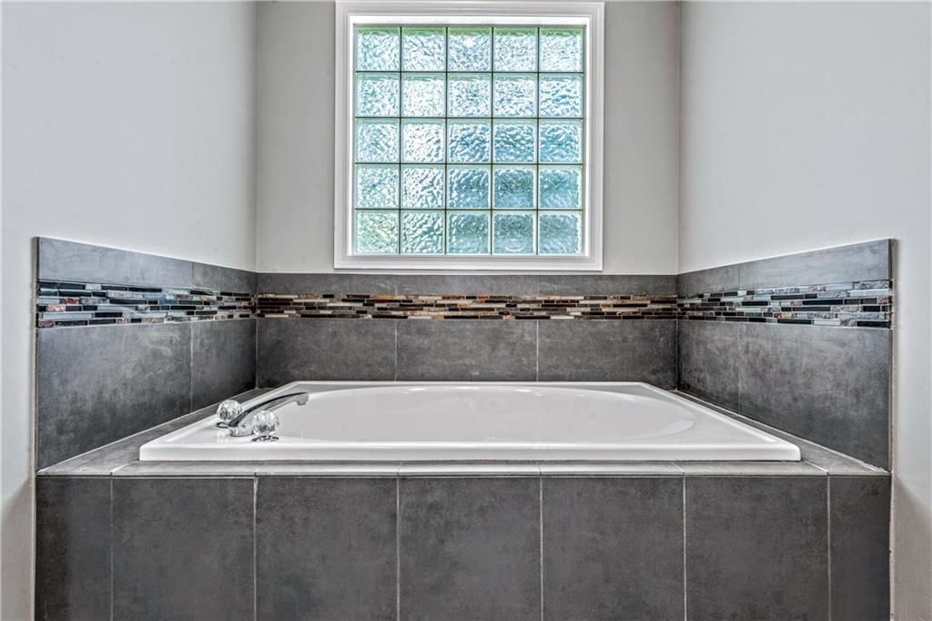 207 Sugarland Drive — photo 15