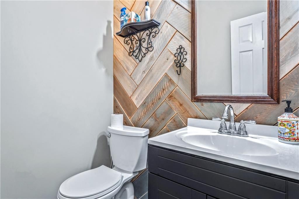 207 Sugarland Drive — photo 17