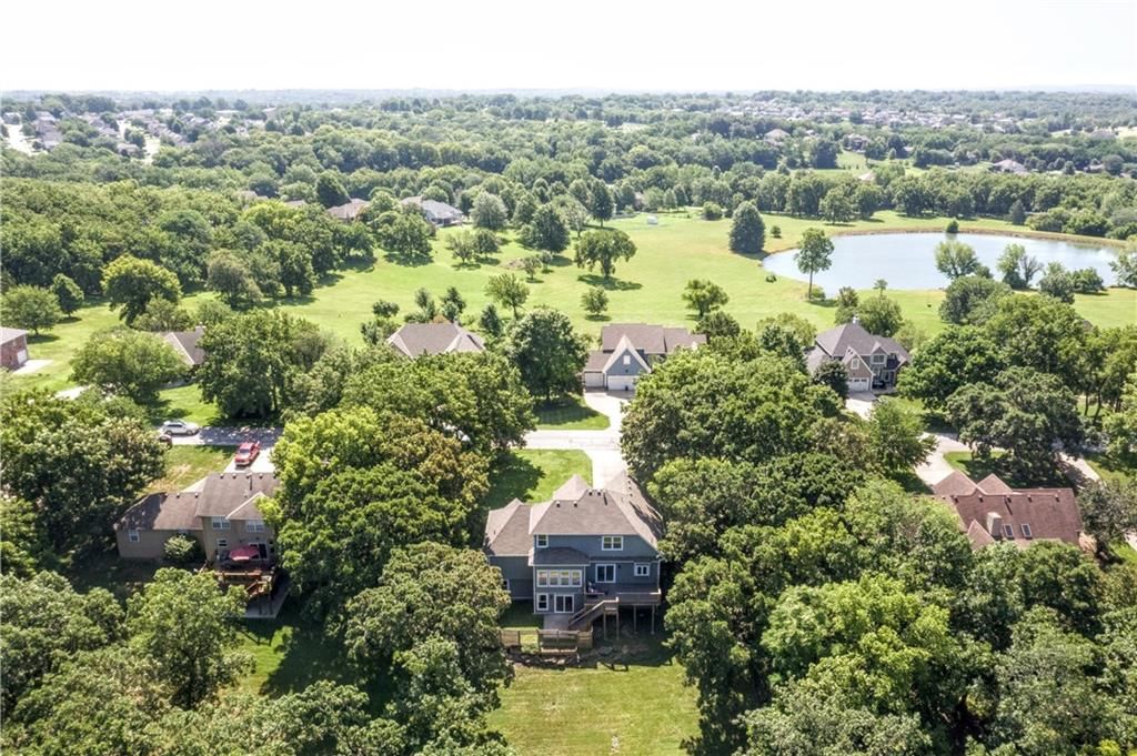 207 Sugarland Drive — photo 35