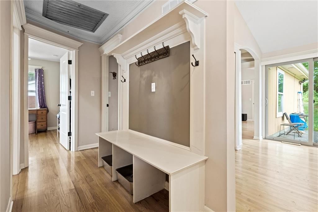 6738 N Madison Avenue — photo 5
