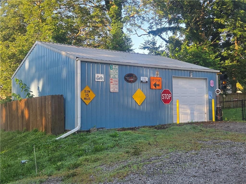 604 South Street — photo 54