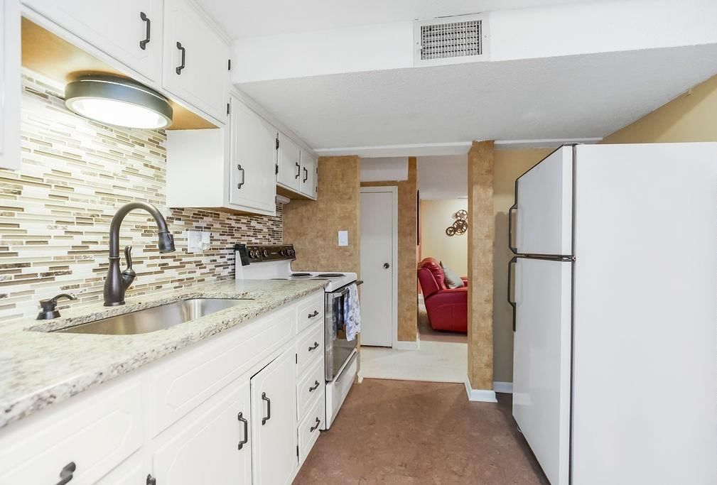 10241 Hauser Street — photo 18