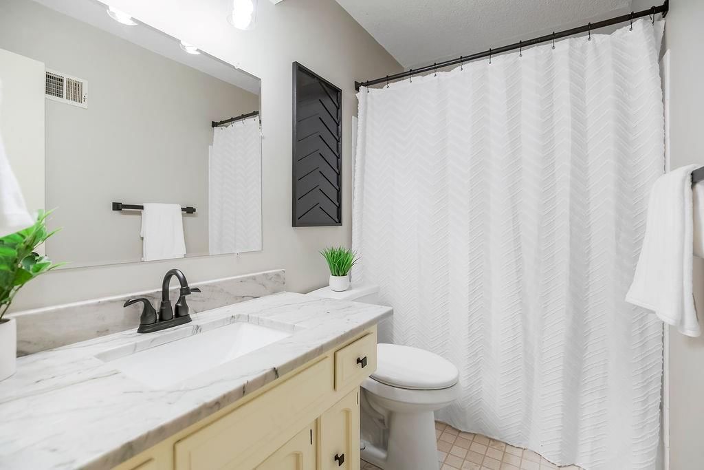 10241 Hauser Street — photo 10
