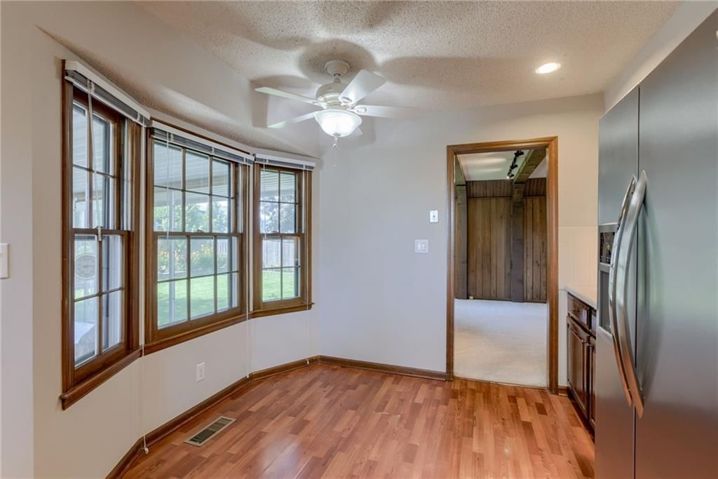 7414 Halsey Street — photo 12