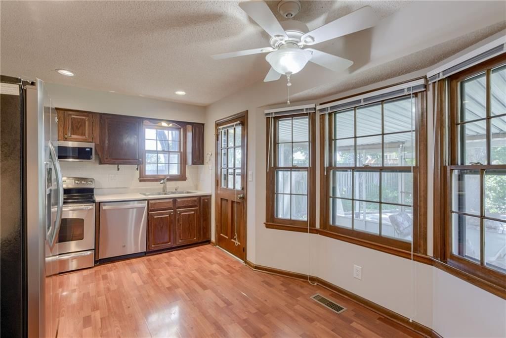 7414 Halsey Street — photo 13