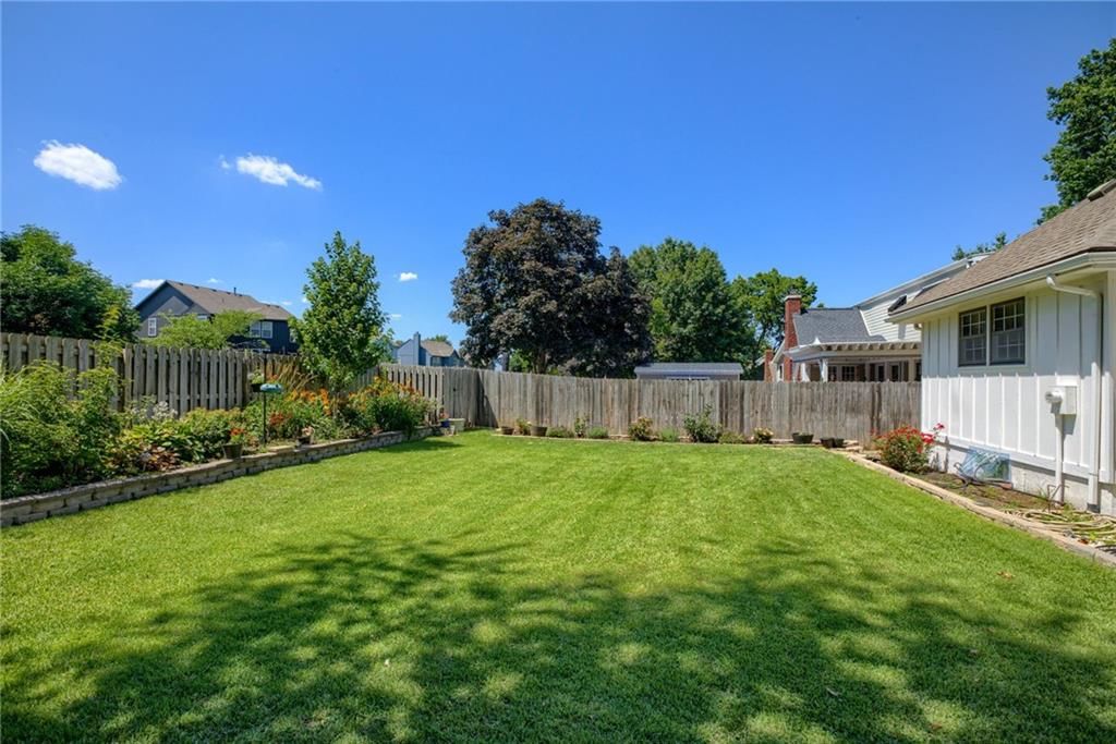 7414 Halsey Street — photo 3