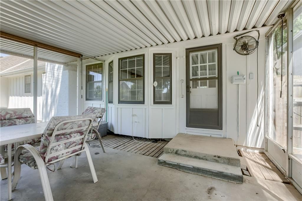 7414 Halsey Street — photo 32