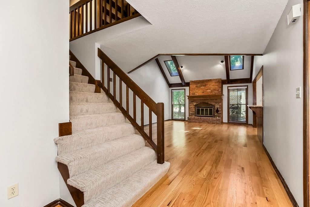 15405 W 90th Street — photo 3