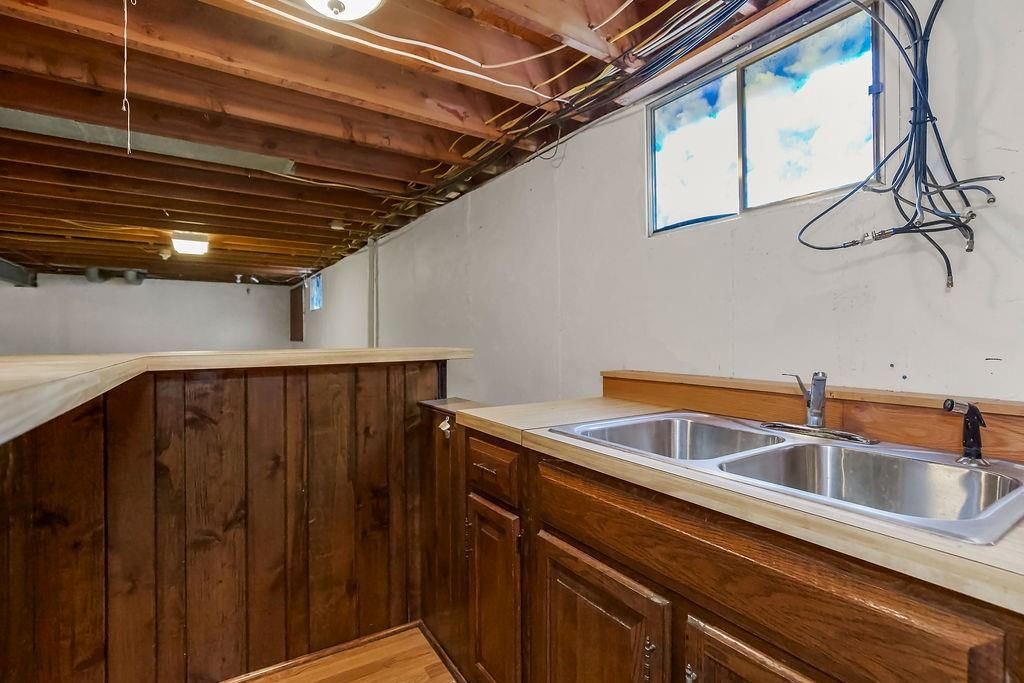 15405 W 90th Street — photo 31