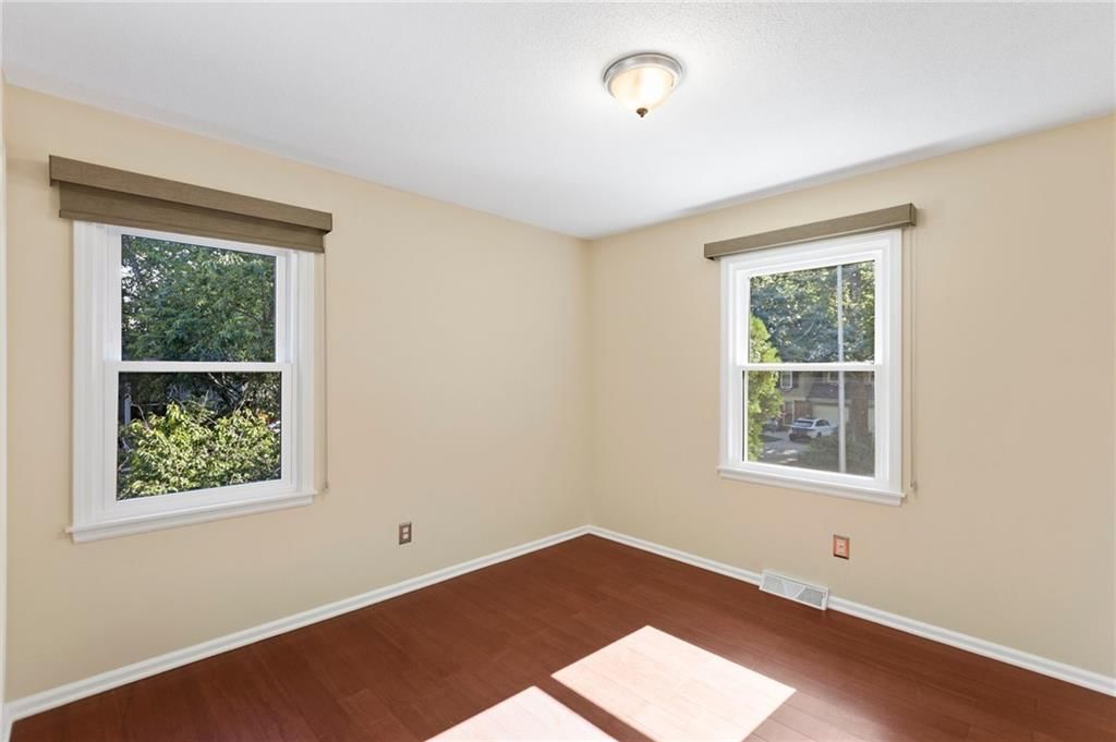 10025 Mastin Drive — photo 24