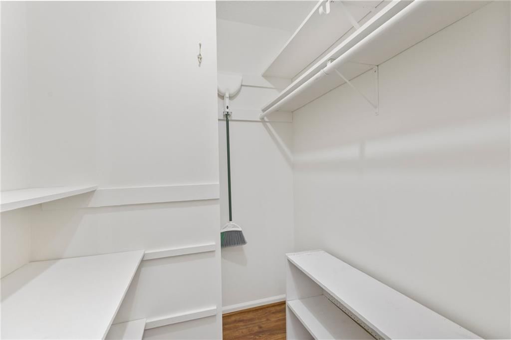 10025 Mastin Drive — photo 31