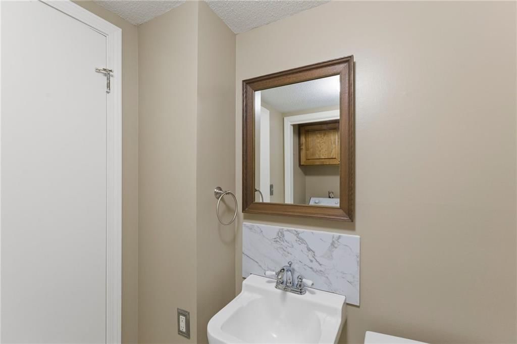 10025 Mastin Drive — photo 36