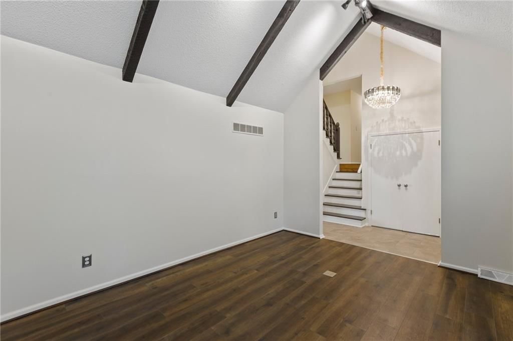 10025 Mastin Drive — photo 8