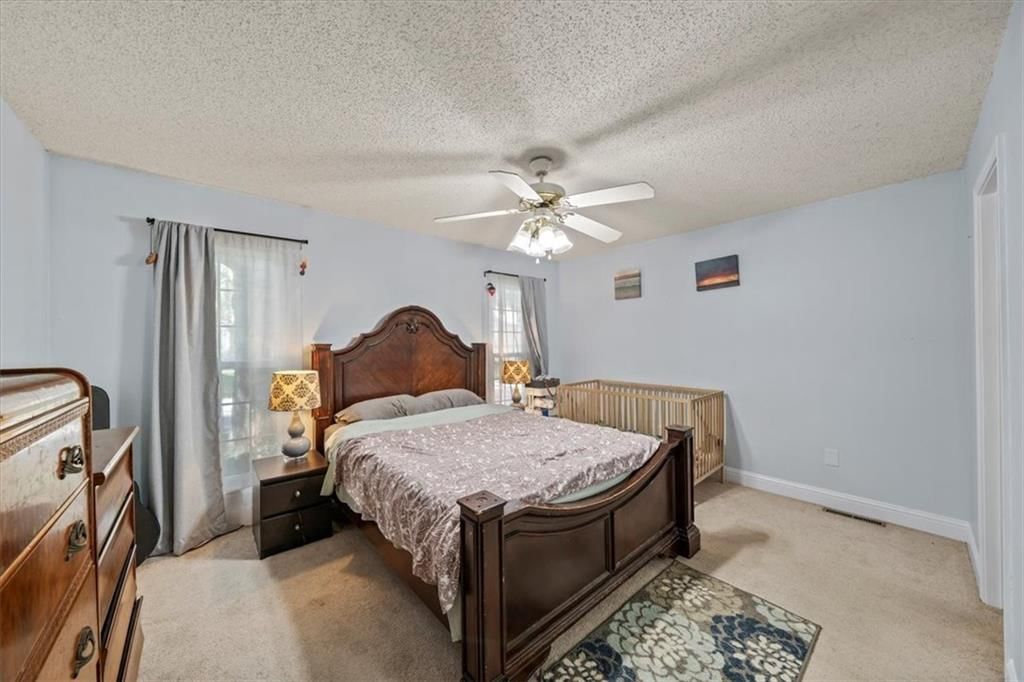 16304 W 126 Street — photo 12
