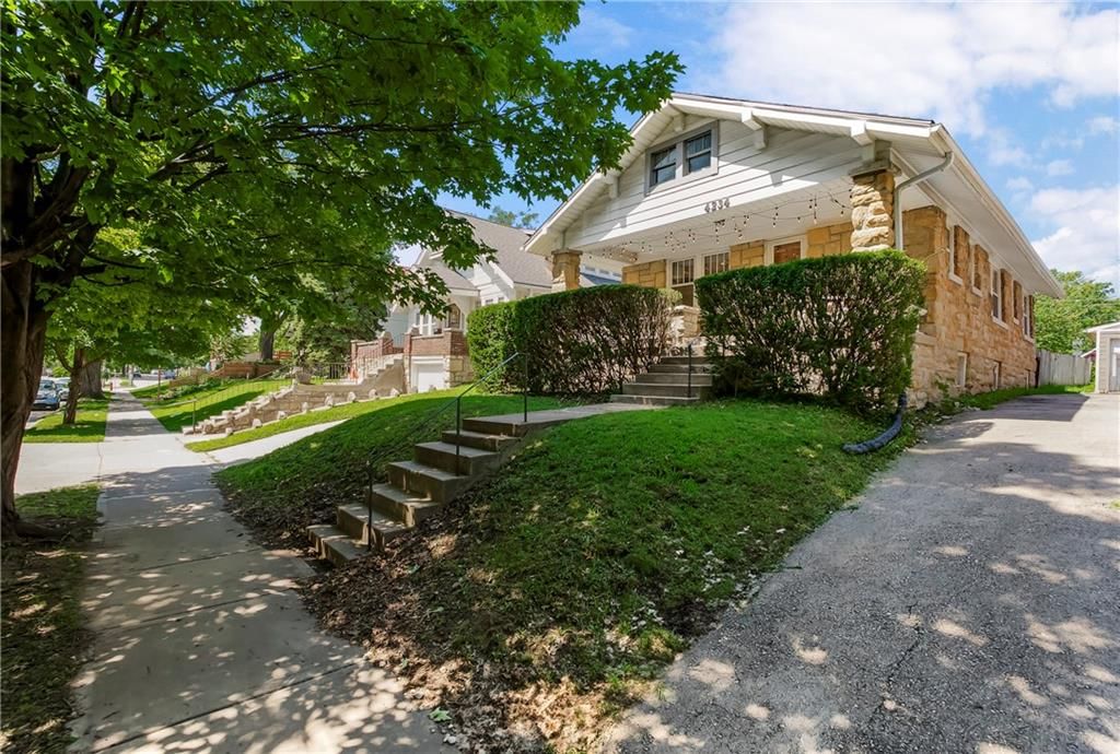 4234 Genessee Street — photo 3