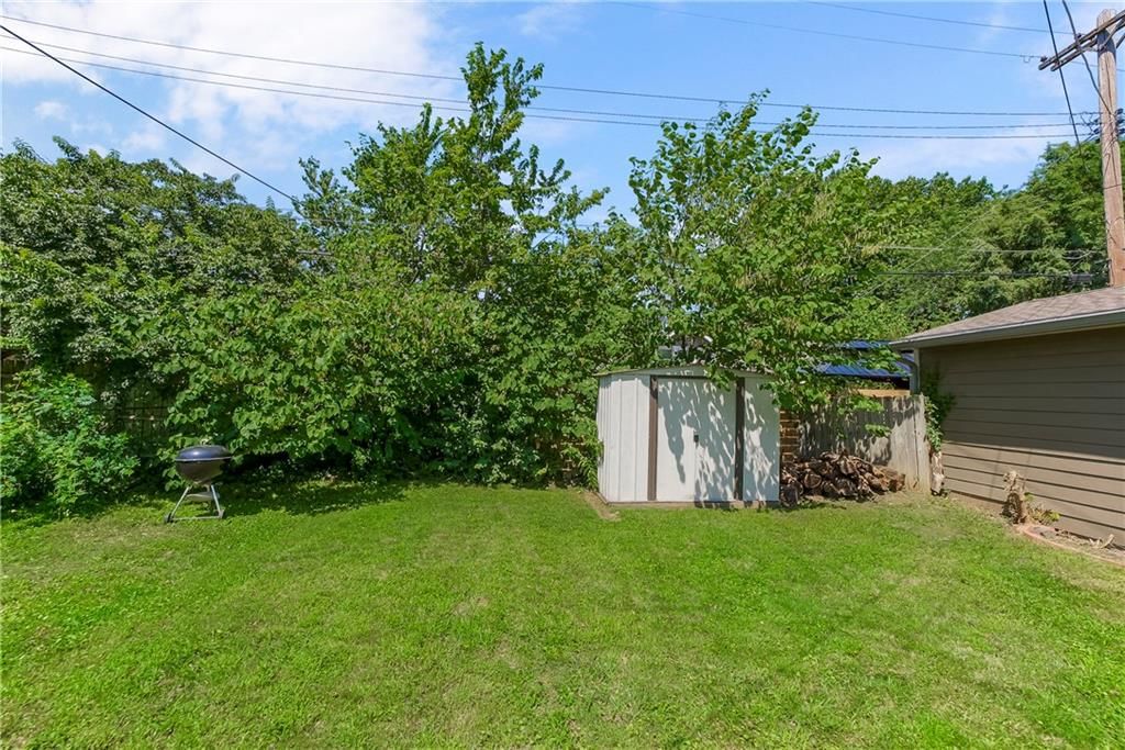 4234 Genessee Street — photo 27