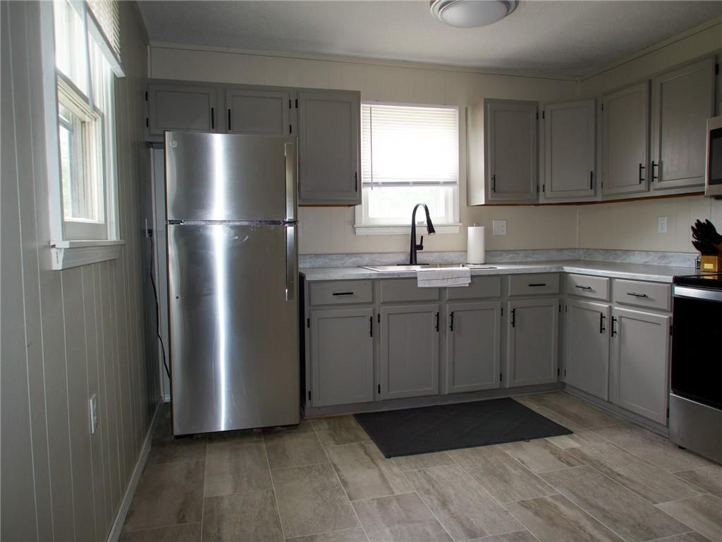 715 N Warren Street — photo 18