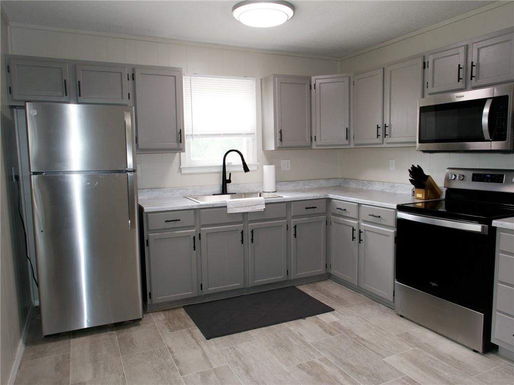 715 N Warren Street — photo 19