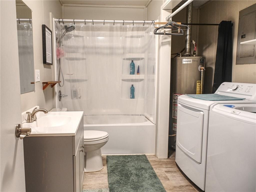 715 N Warren Street — photo 31