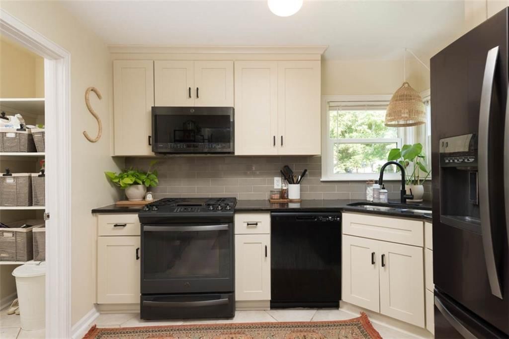8244 Santa Fe Drive — photo 12