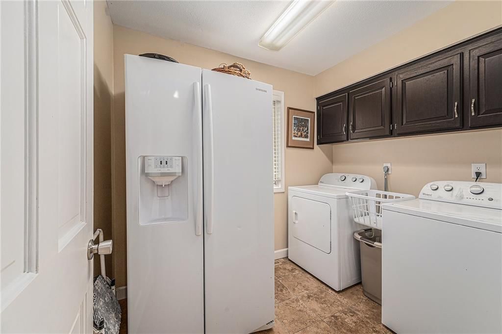 807 NW Bent Tree Drive — photo 31