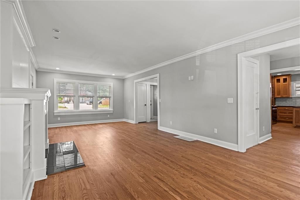 1535 W 75th Street — photo 16