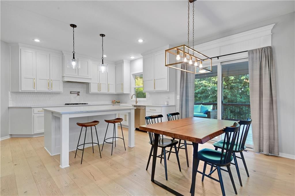 20487 W 108th Street — photo 3