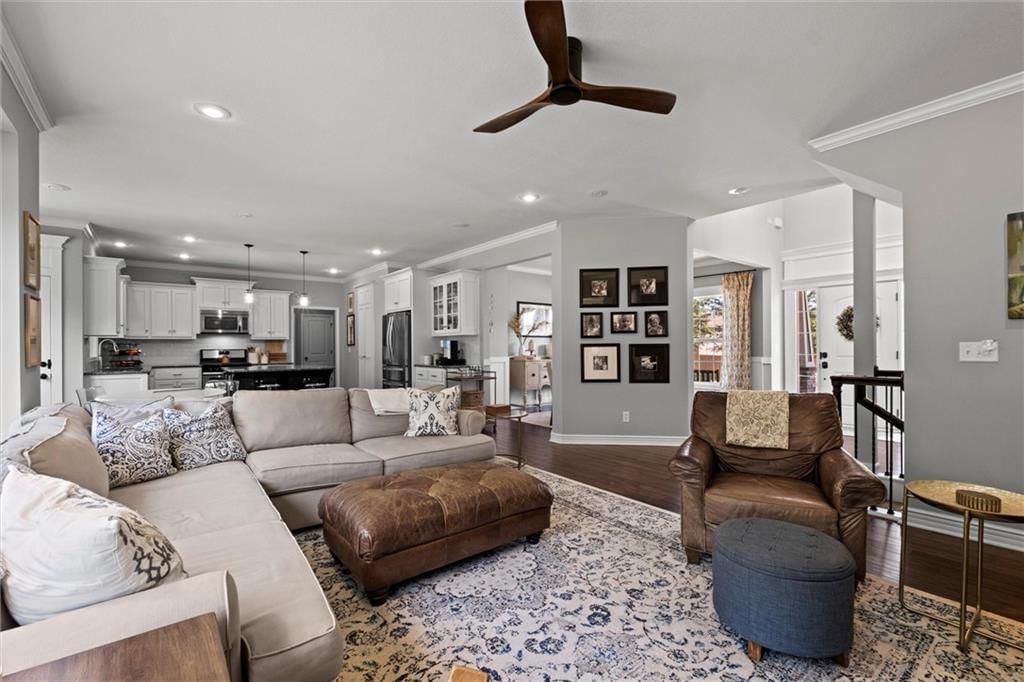 316 SE Hackamore Drive — photo 8