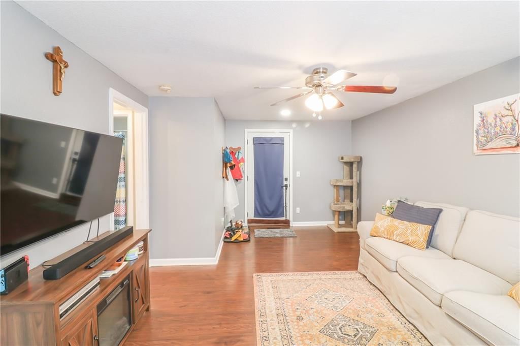 209 W South Railroad Street — photo 13
